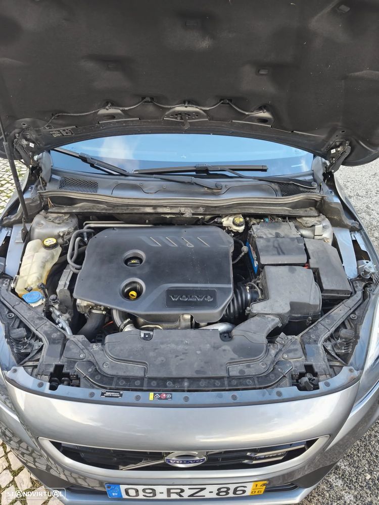 Volvo V40 1.6 D2 R-Design - 14
