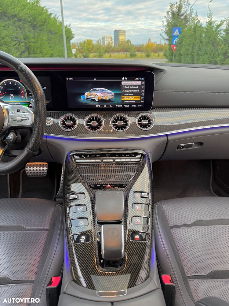 Mercedes-Benz AMG GT 53 4MATIC+ MHEV - 18