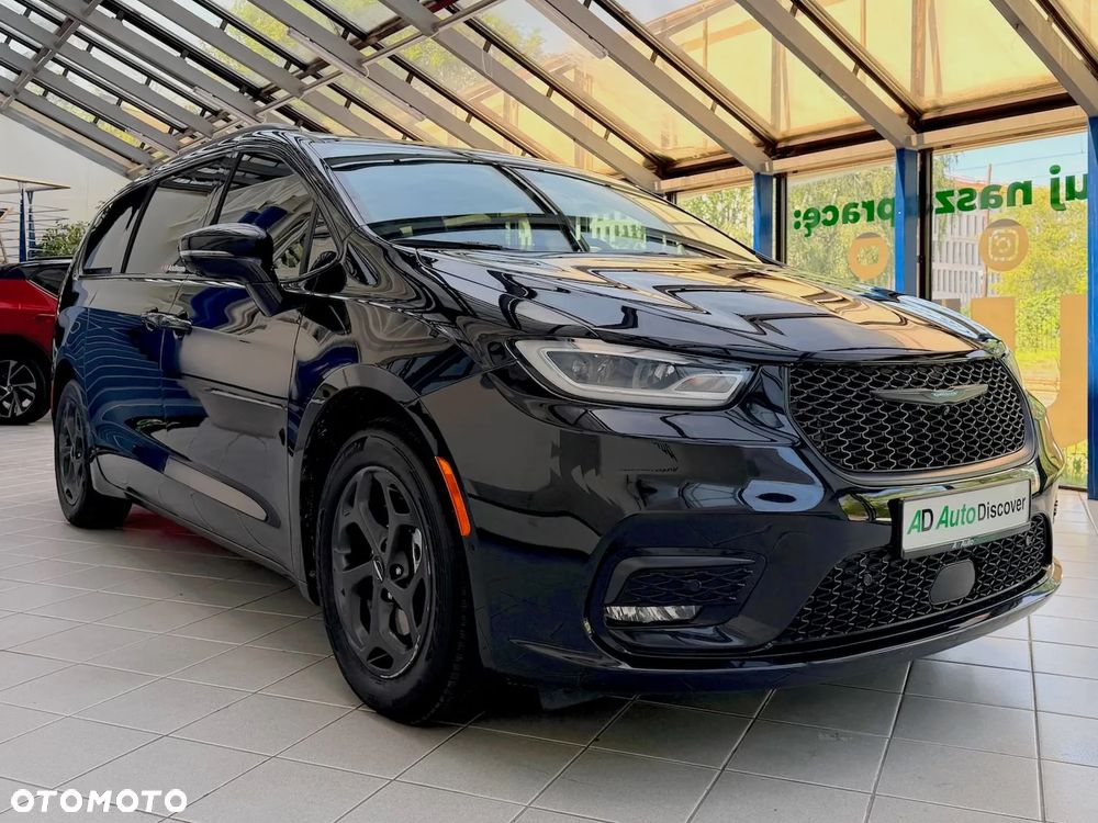 Chrysler Pacifica - 35