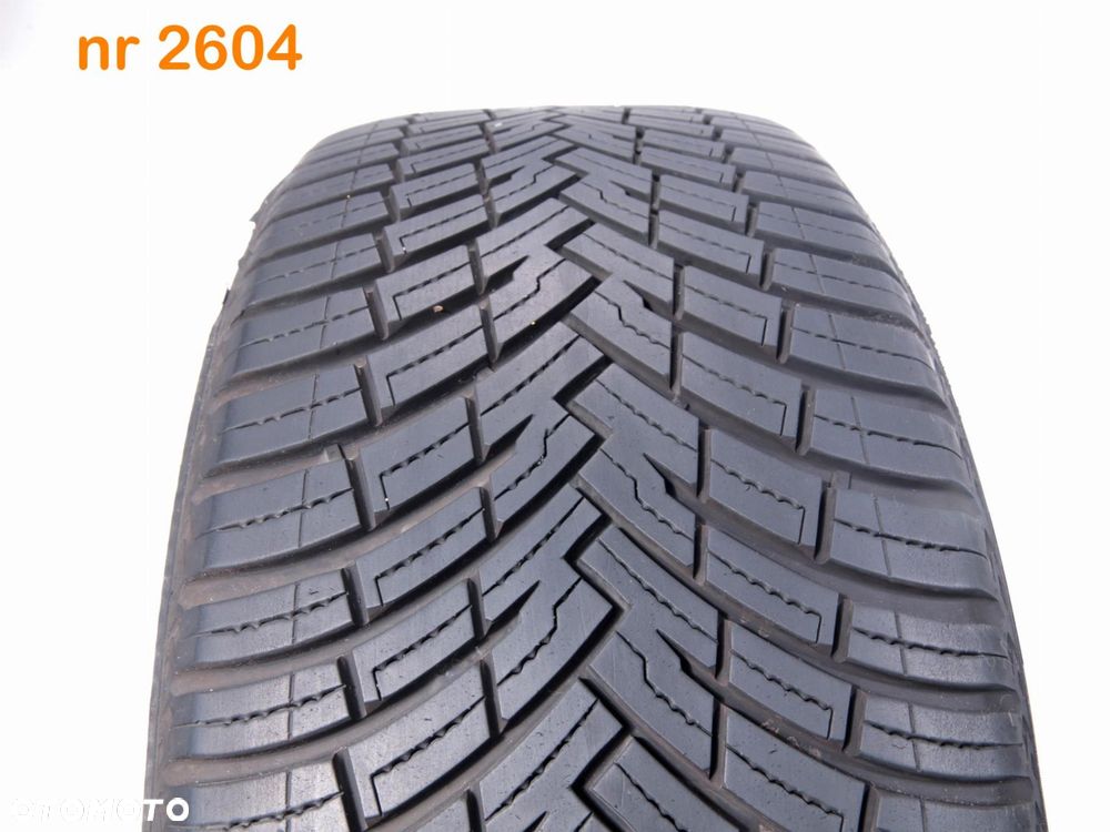 Pirelli SCORPION SF2 235/45 R20 - 1