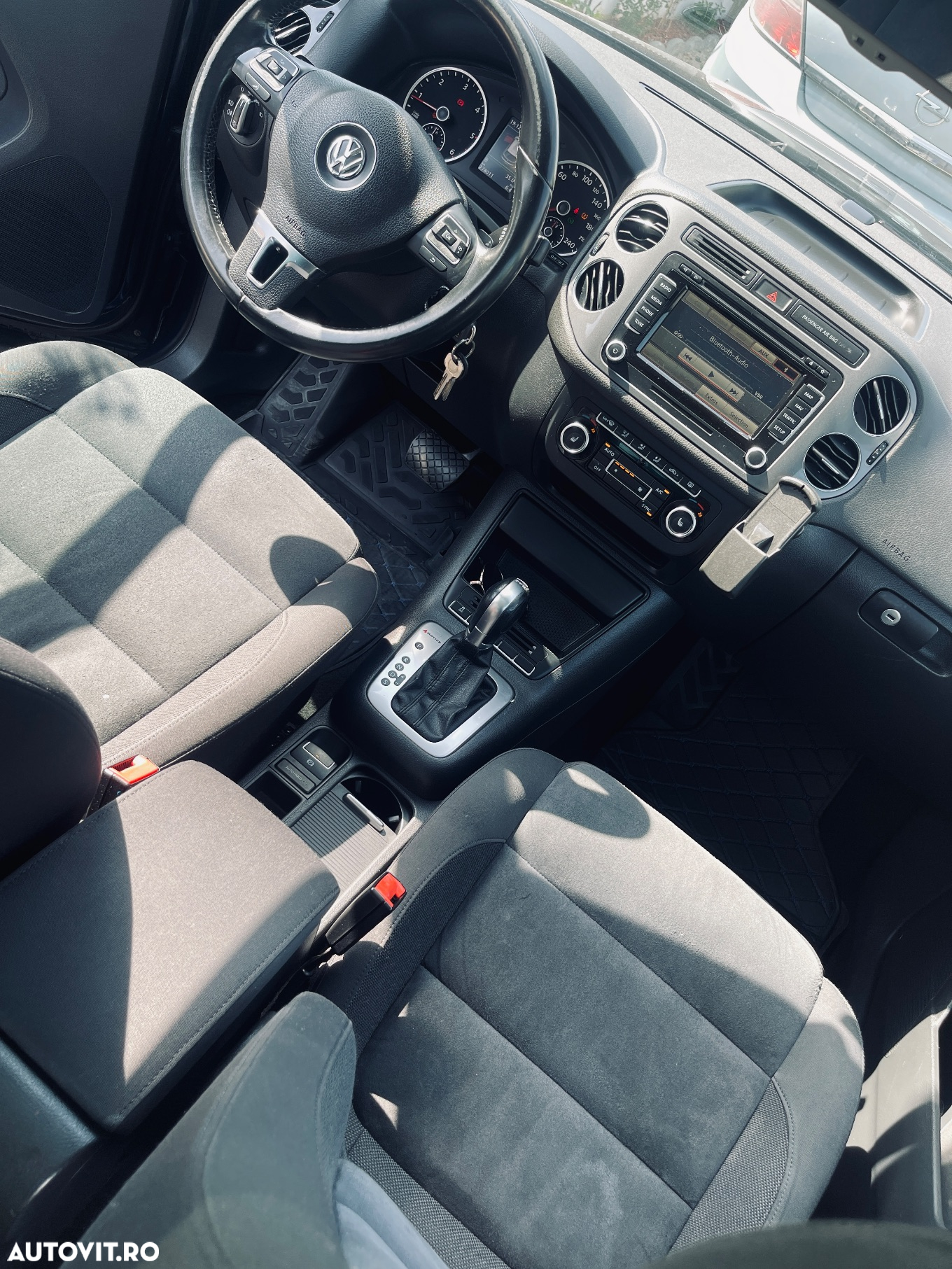 Volkswagen Tiguan 2.0 TDI DPF 4Motion BlueMotion Technology DSG Lounge Sport & Style - 3