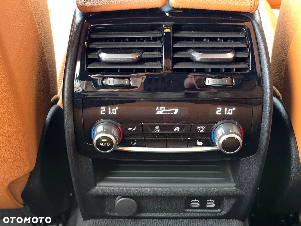 BMW Seria 5 530d mHEV Luxury Line - 28