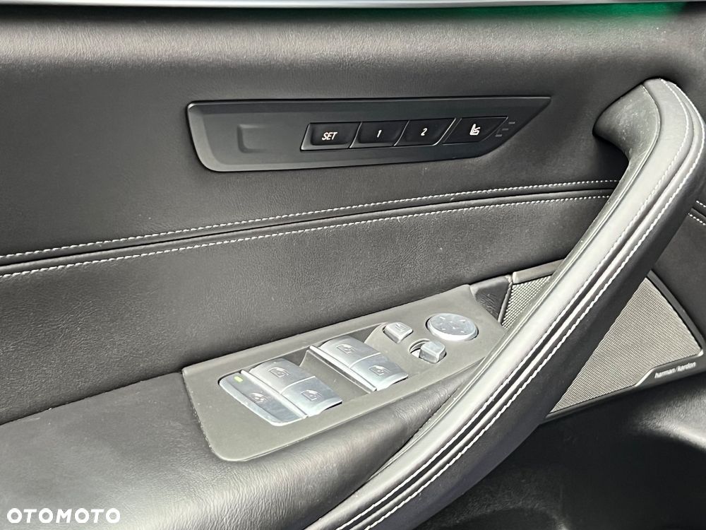 BMW M5 Competition - 24