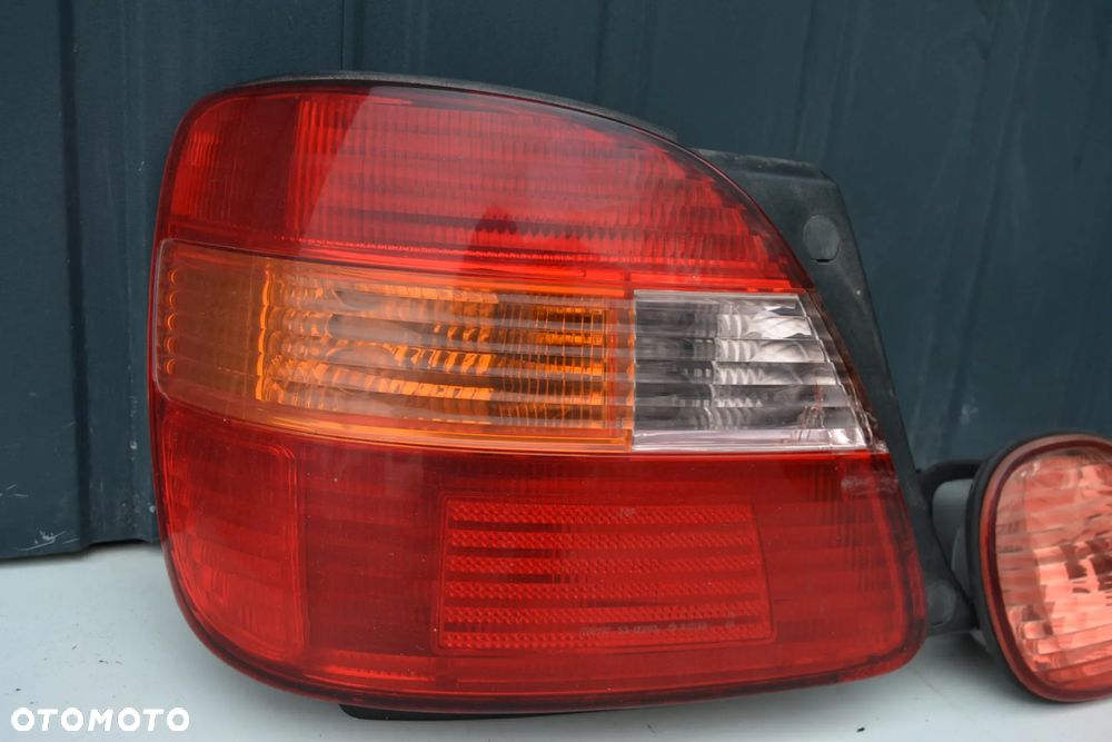 Lampy tył lexus gs II (300-430) 1997-2004r - 2