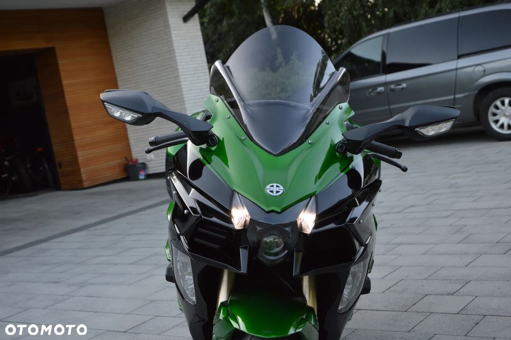Kawasaki Ninja H2 SX - 25