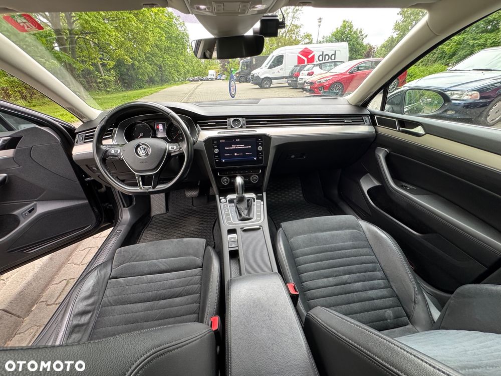 Volkswagen Passat 2.0 TDI SCR Highline DSG - 11