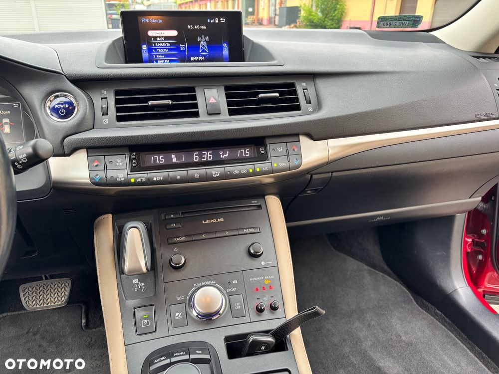 Lexus CT 200h Elegance EU6 - 12