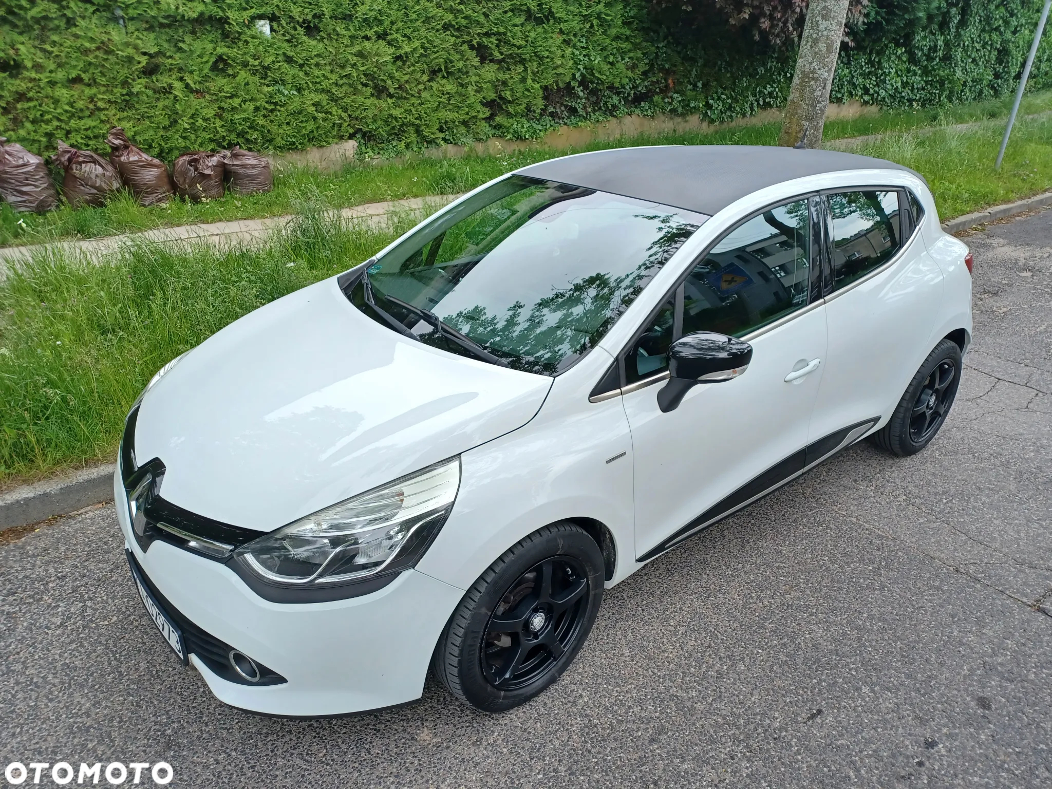 Renault Clio - 9