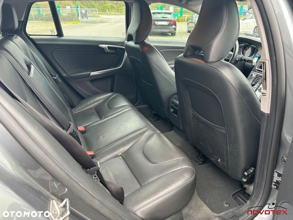 Volvo V60 D2 Drive-E Momentum - 19