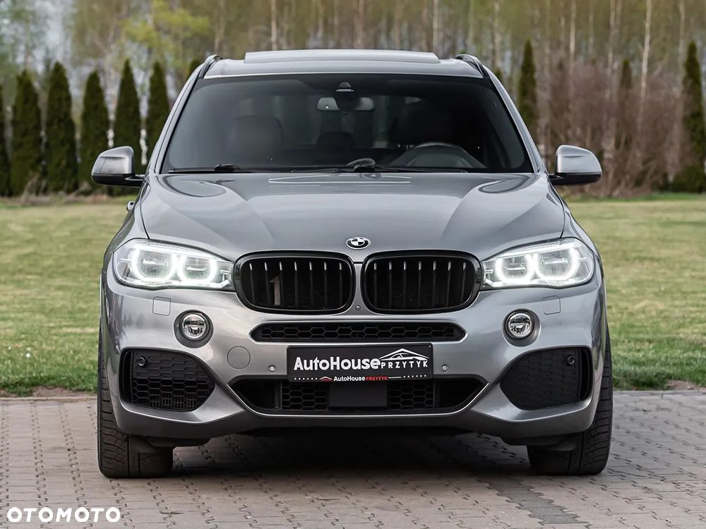 BMW X5 xDrive50i Sport-Aut - 3