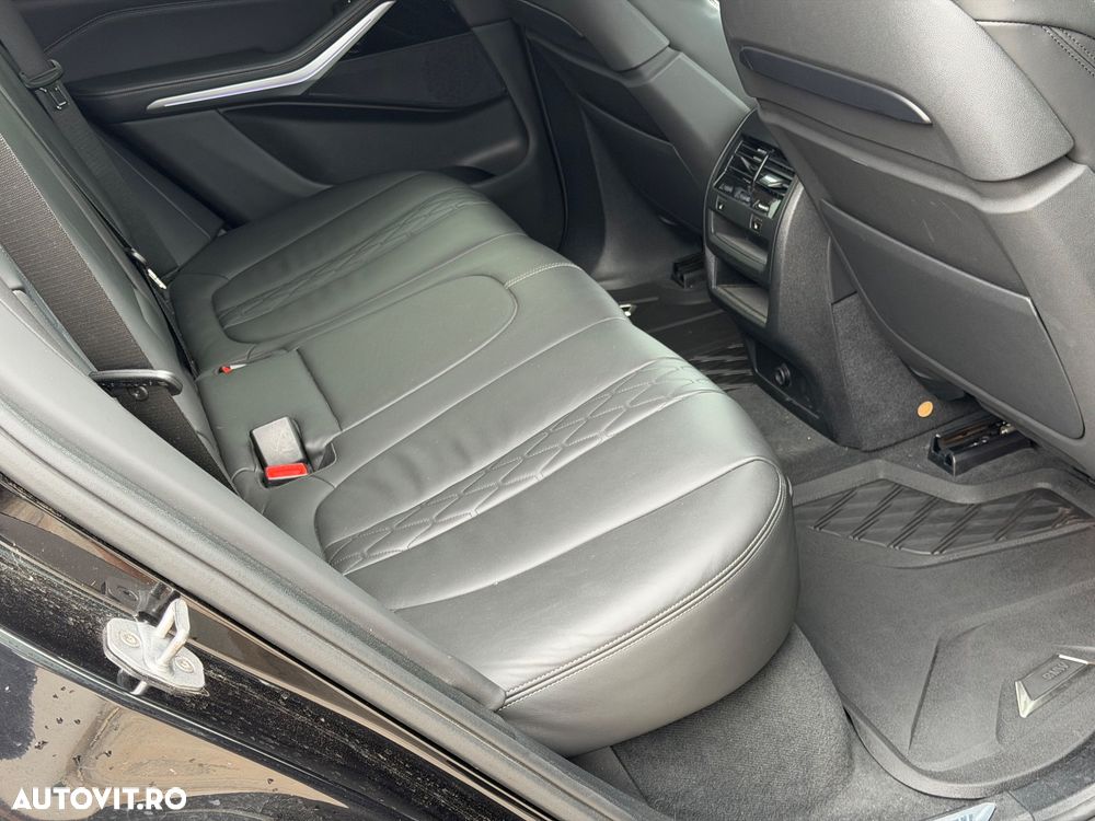BMW X5 M M50d - 9