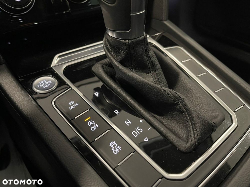 Volkswagen Passat - 25