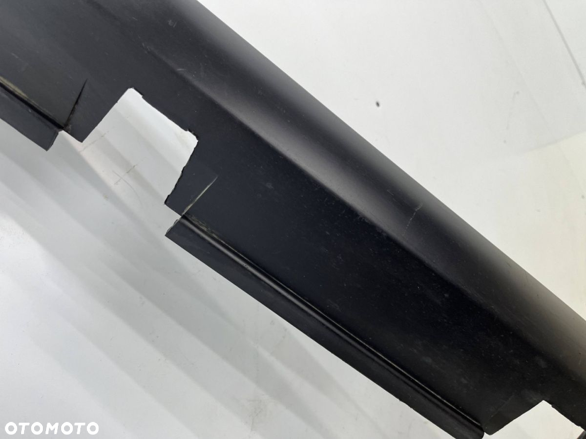 Nakładka progu Citroen C3 III 16-24r. prawa listwa progowa zewnętrzna próg 9813817380 - 9
