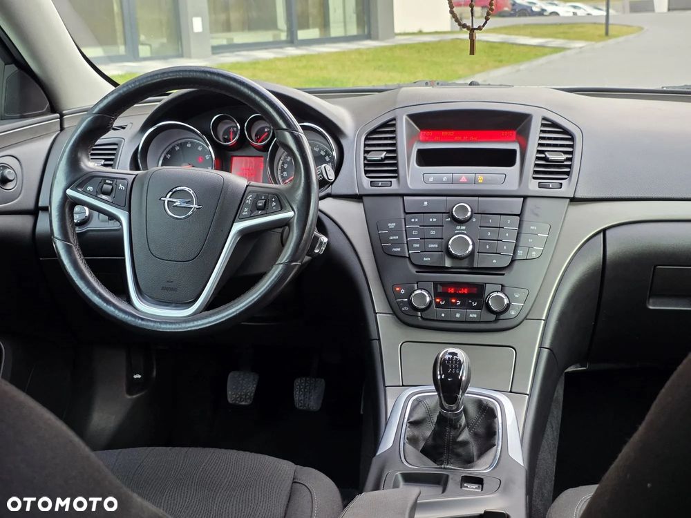Opel Insignia - 11