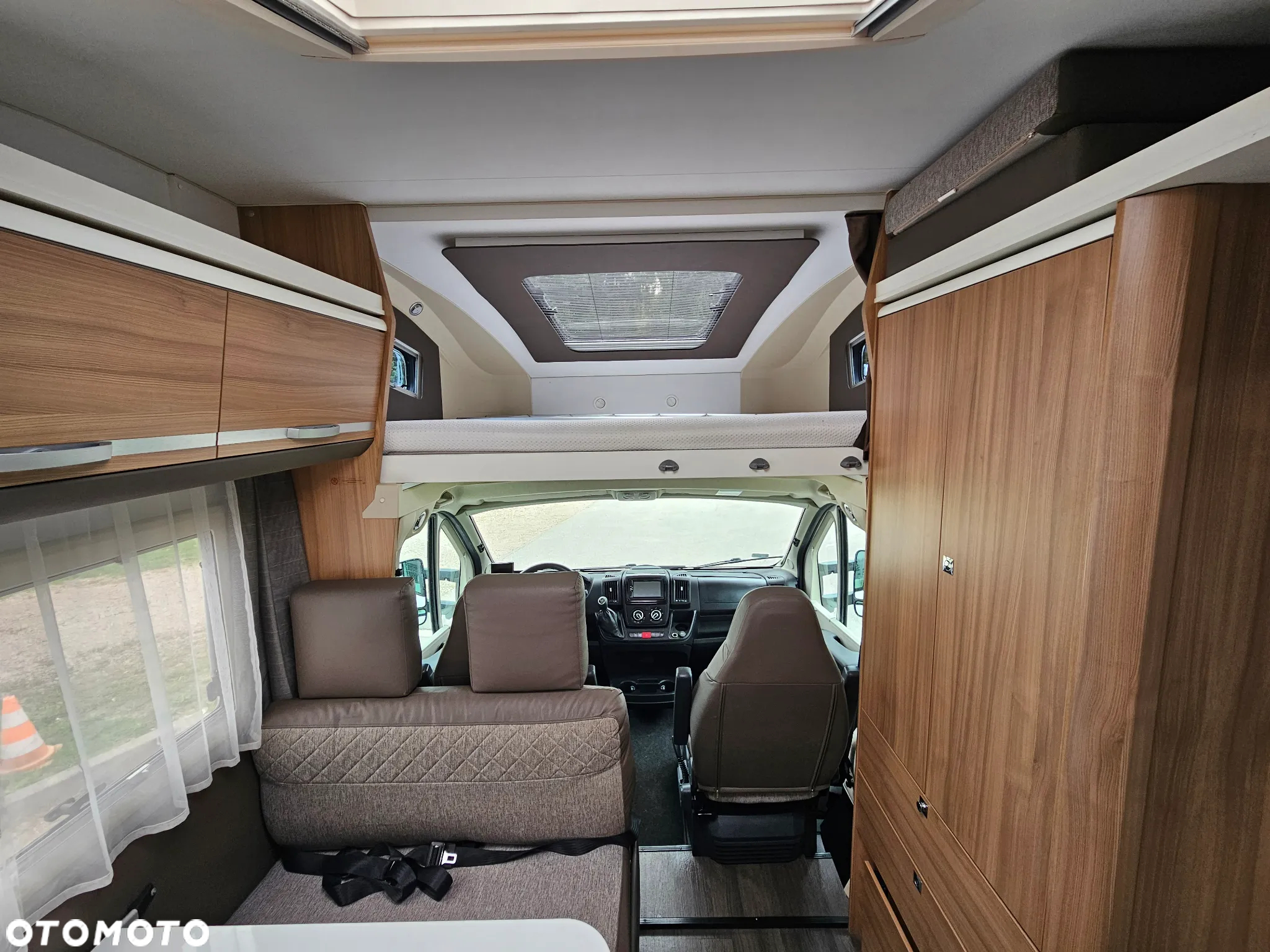 Adria Coral XL 600DP - 9
