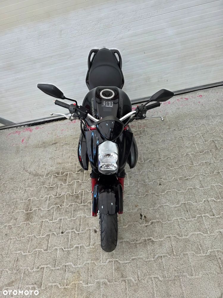 Kawasaki ER - 28