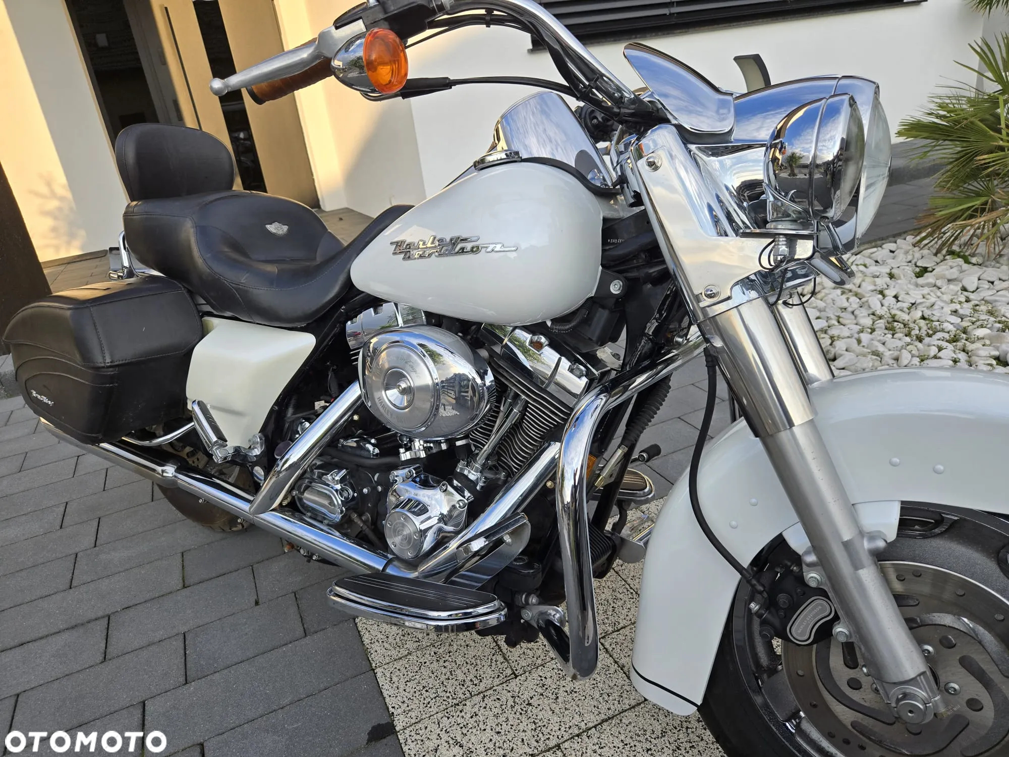 Harley-Davidson Touring Road King - 10