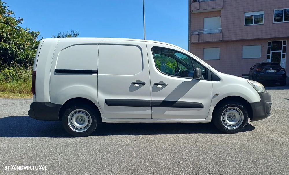 Peugeot PARTNER LONGA 1.6 HDI 100 CV - 3 LUGARES - 14