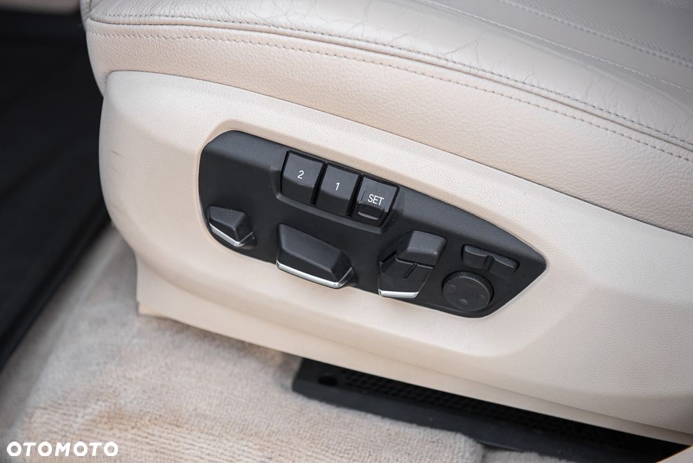 BMW X6 xDrive30d - 15