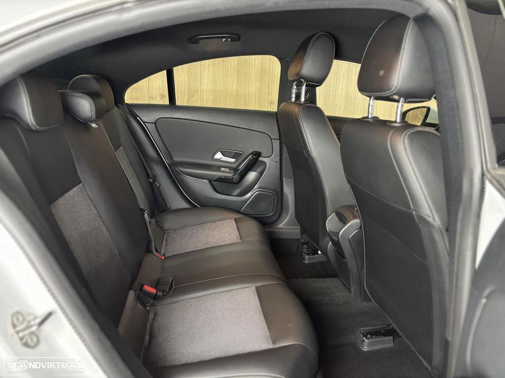 Mercedes-Benz CLA 200 d Shooting Brake Style Aut. - 11