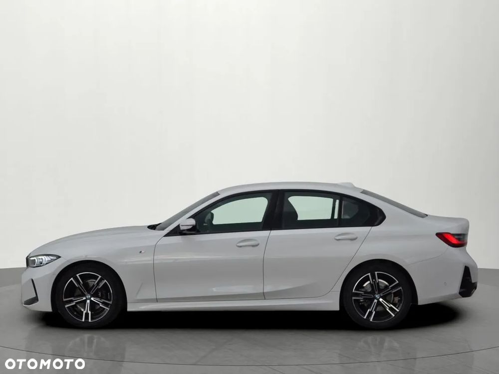 BMW Seria 3 318i M Sport - 4