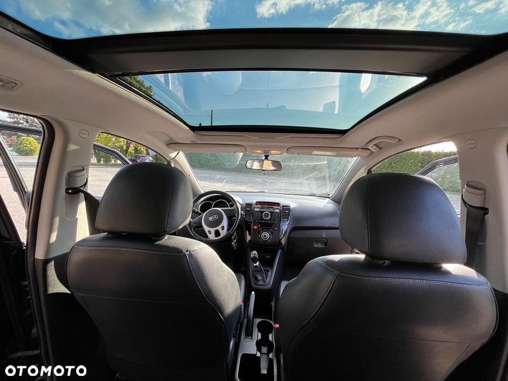 Kia Venga - 15