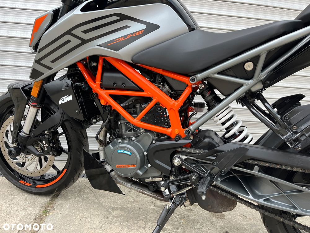 KTM Duke - 11