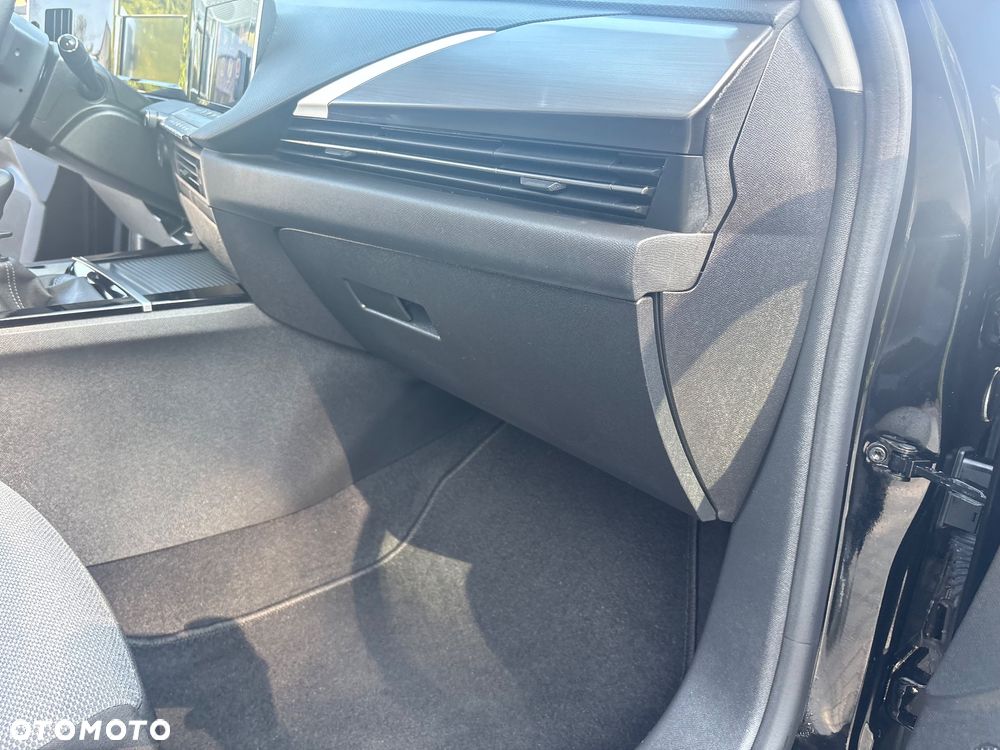 Opel Astra 1.2 T Business Edition S&S - 34