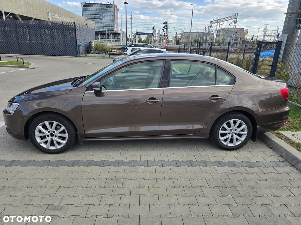 Volkswagen Jetta - 20