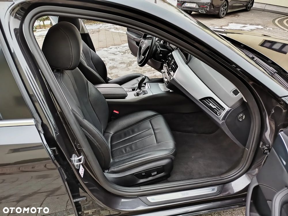 BMW Seria 5 520d Modern Line - 18