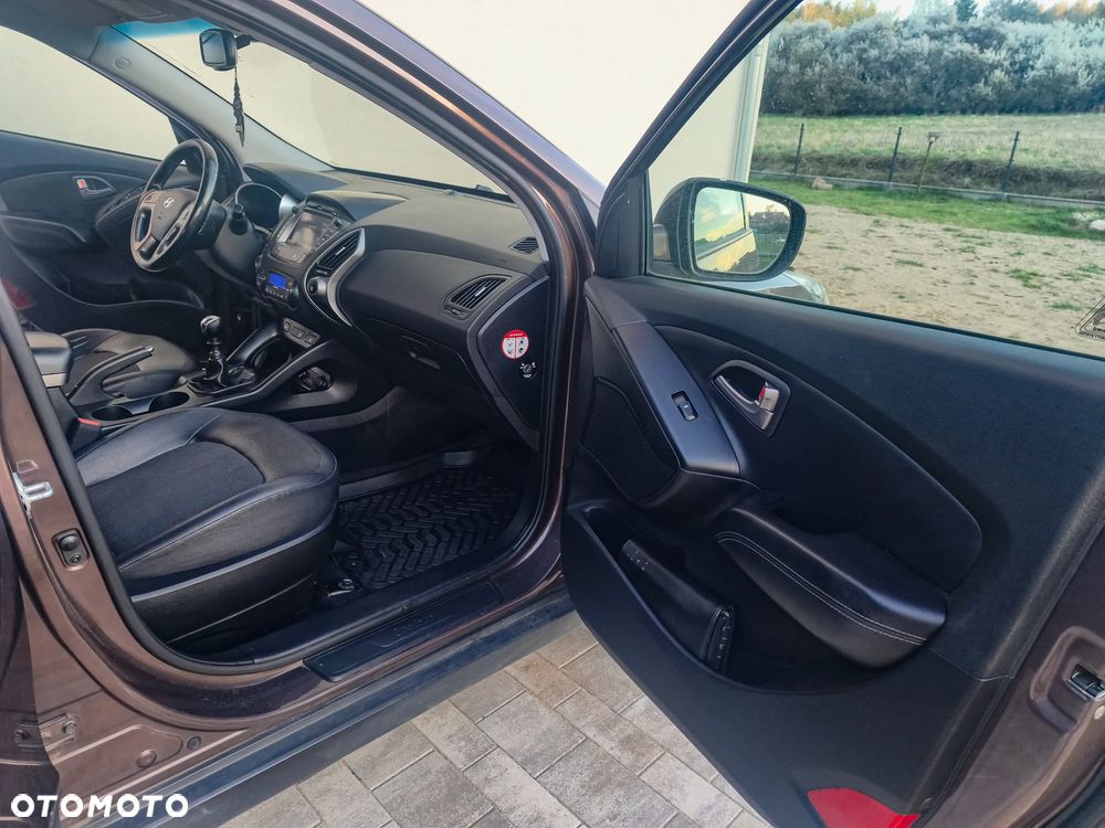 Hyundai ix35 1.7 CRDi 2WD Fifa World Cup Edition - 8