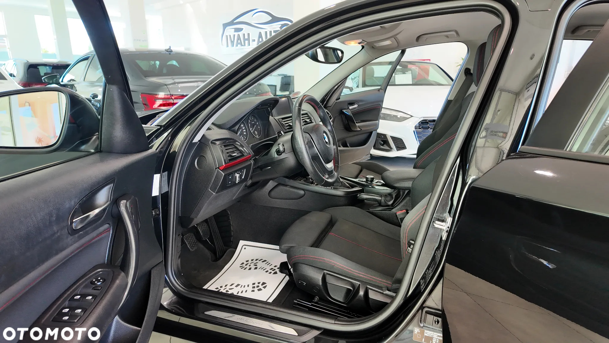 BMW Seria 1 116i Sport Line - 23
