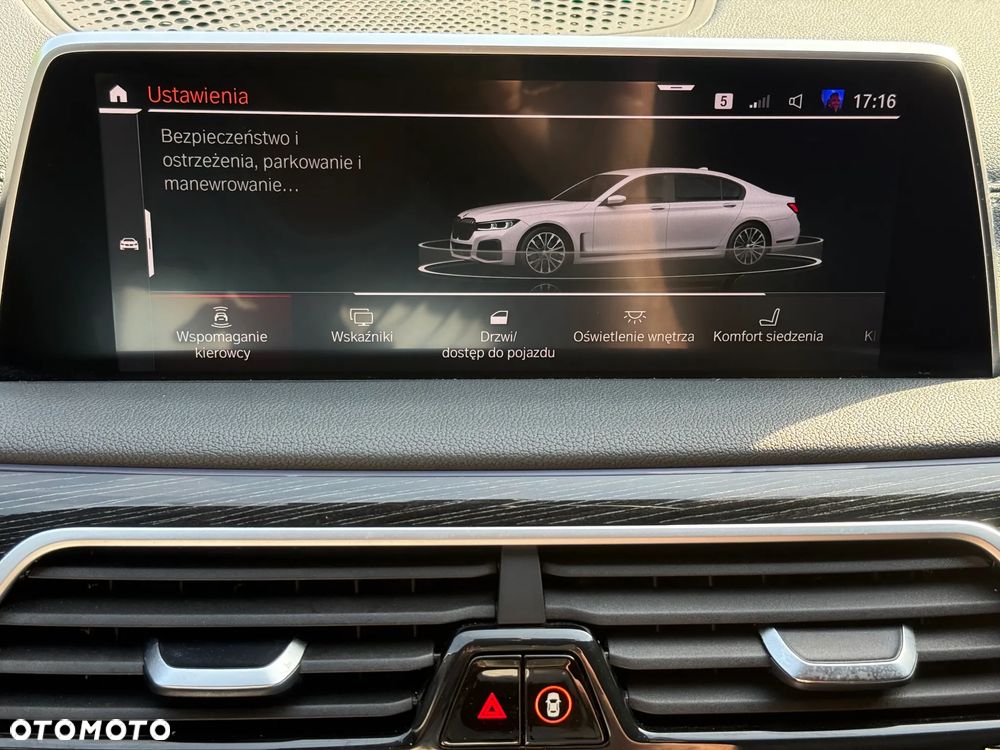 BMW Seria 7 750Li xDrive sport - 26