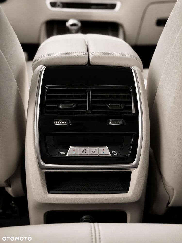 BMW X5 xDrive40d mHEV - 24