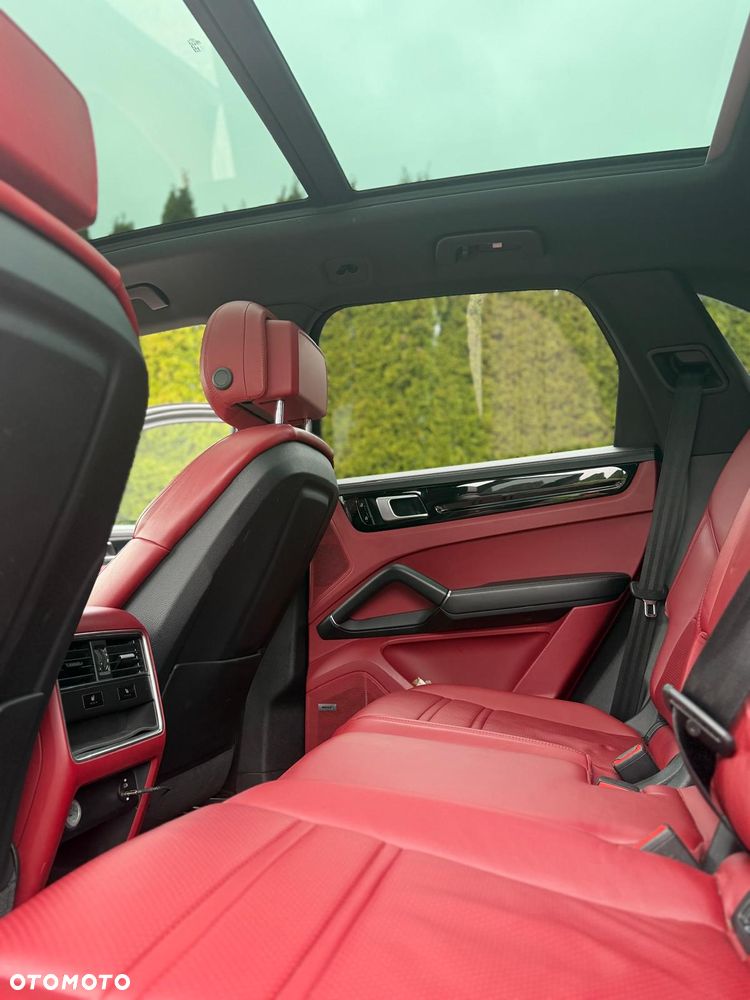 Porsche Cayenne Tiptronic S Platinum Edition - 11