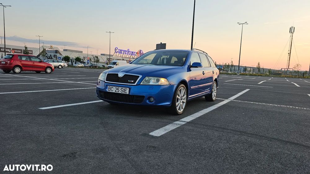 Skoda Octavia Combi 2.0 TDI RS - 17
