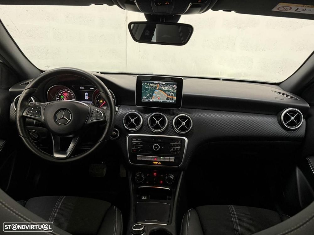 Mercedes-Benz A 180 d 7G-DCT Urban - 3