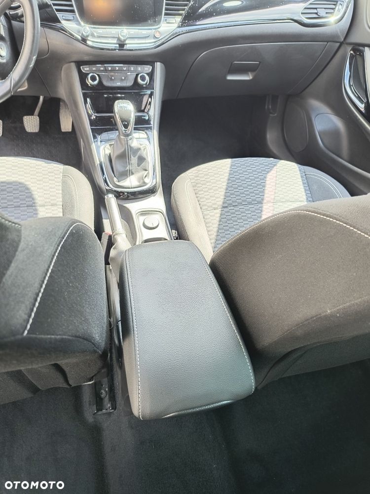 Opel Astra - 8