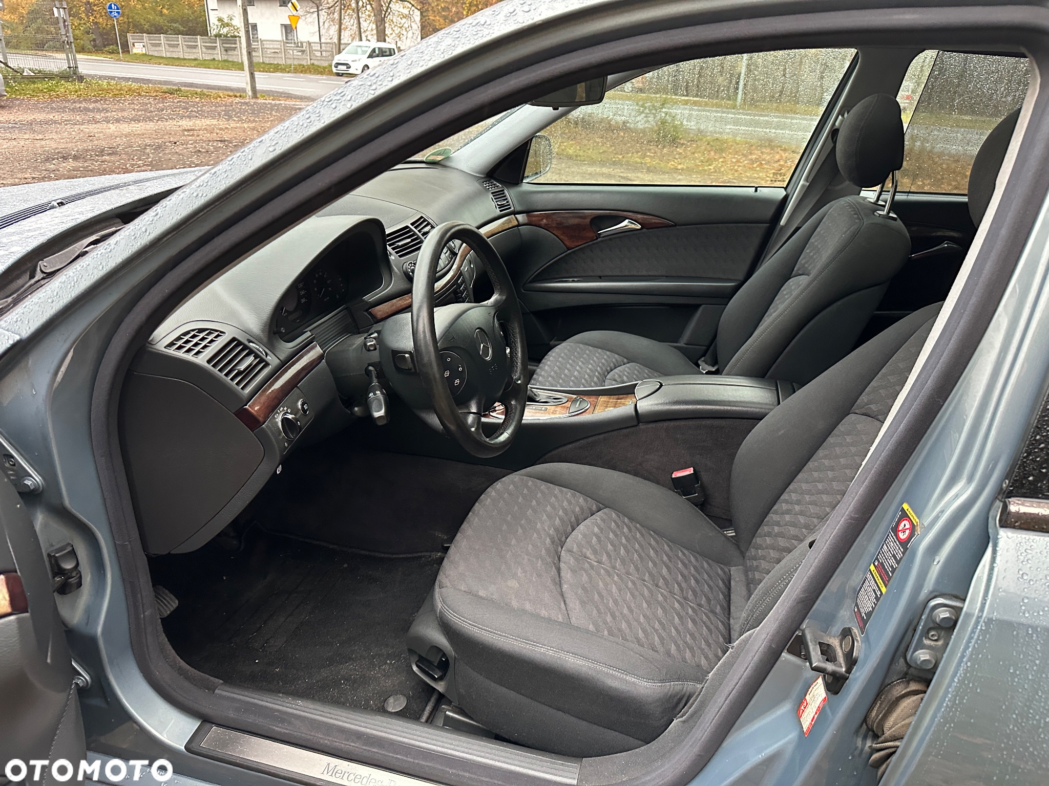 Mercedes-Benz Klasa E 200 T Kompressor Automatik Classic - 18