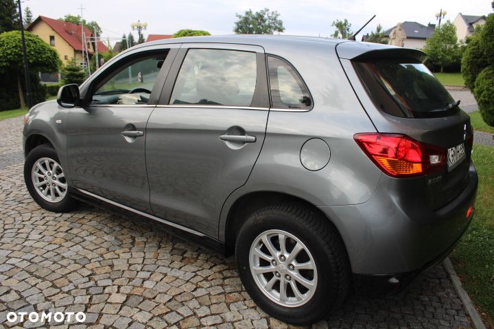 Mitsubishi ASX - 4