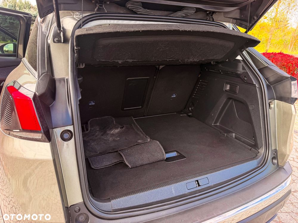Peugeot 3008 PureTech 130 Stop & Start GPF Allure - 29