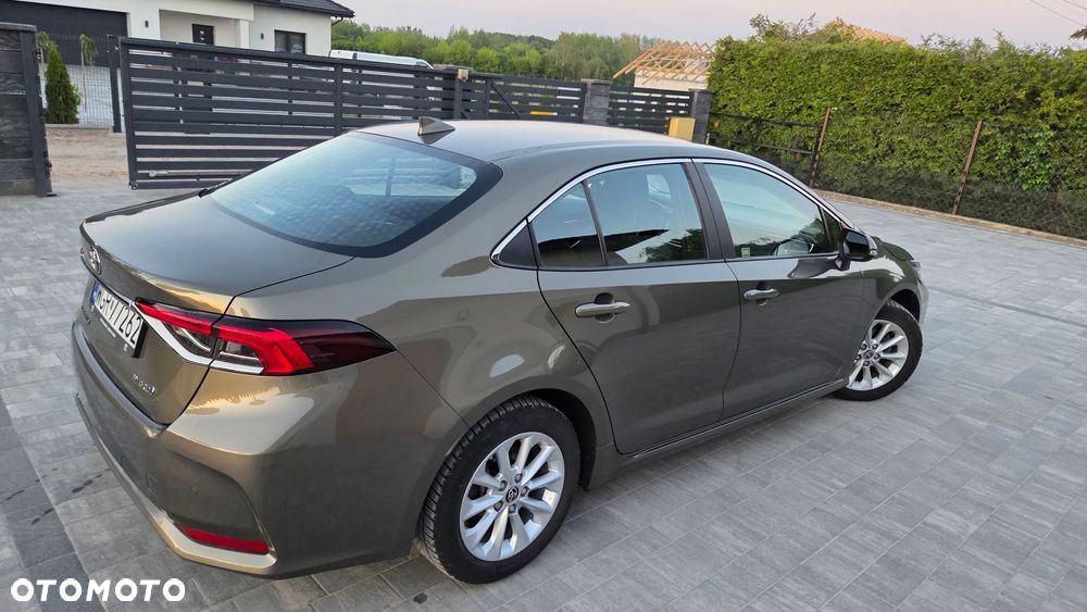 Toyota Corolla 1.8 Hybrid Comfort - 19
