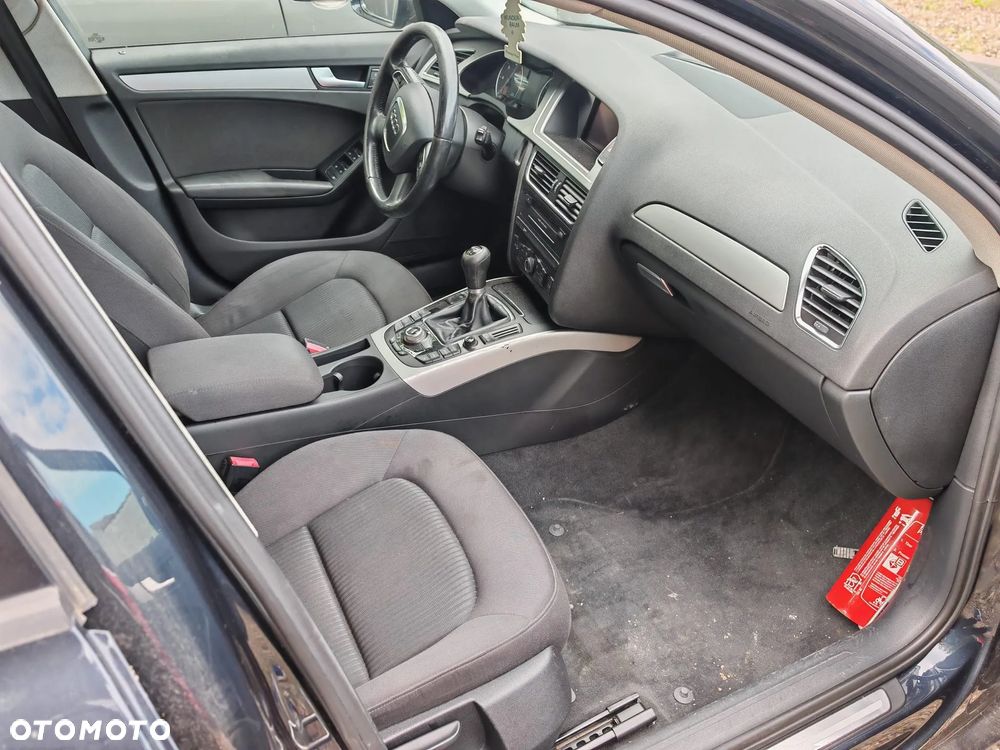 Audi A4 Avant 2.0 TDI - 8