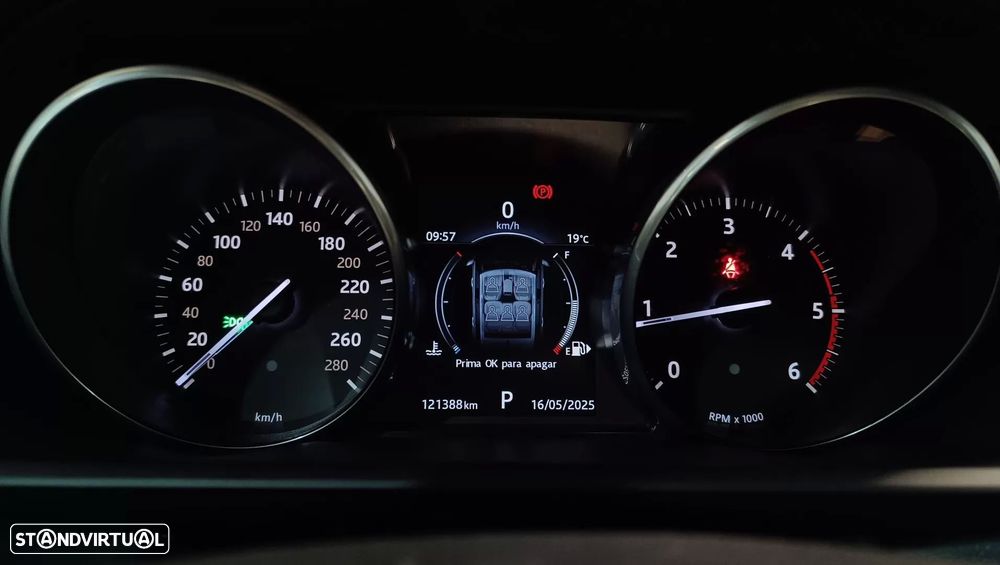 Land Rover Range Rover Sport 2.0 SD4 HSE - 32