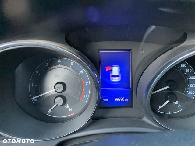 Toyota Auris 1.6 Premium Comfort - 9