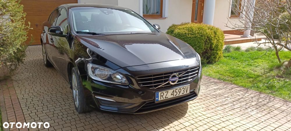 Volvo S60 D2 Drive-E Dynamic Edition (Momentum) - 3