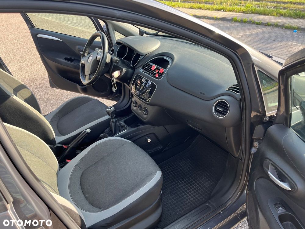 Fiat Punto 1.4 Easy S&S - 10