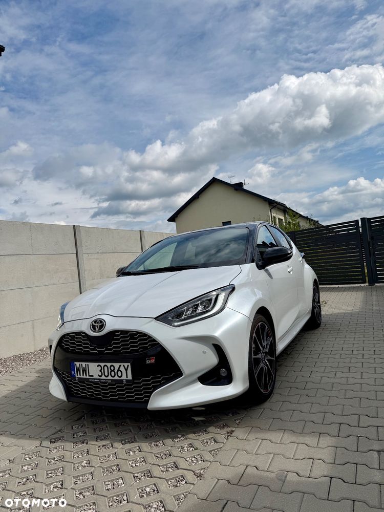 Toyota Yaris - 1
