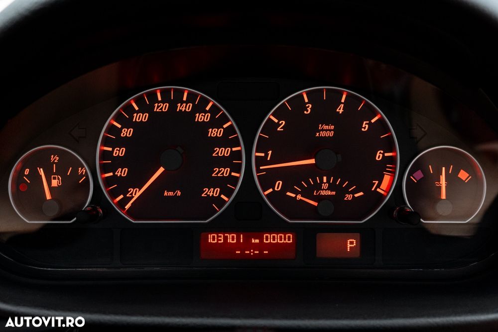 BMW Seria 3 330 Ci Aut. Edition Exclusive - 11