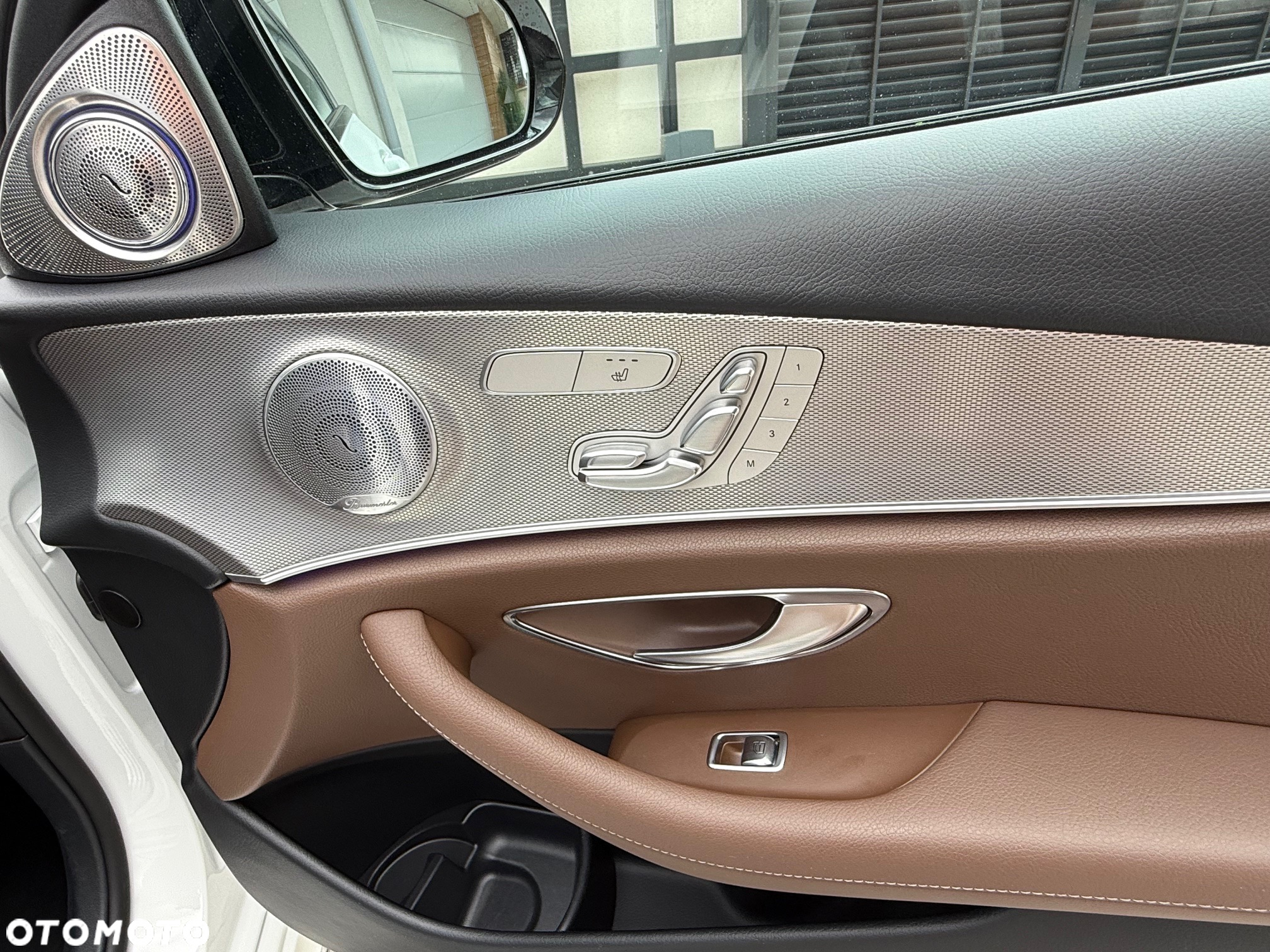 Mercedes-Benz Klasa E 400 4-Matic 9G-TRONIC - 37